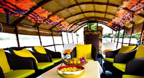 3-day Mekong Delta Cruise Tour between Phnom Penh and Saigon (cruise and overland transfer)