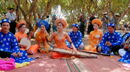 Southern Vietnam Folk Music- MEKONG ECO TOUR