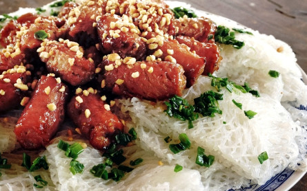 Hammock shaped fine rice vermicelli – MEKONG ECO TOUR